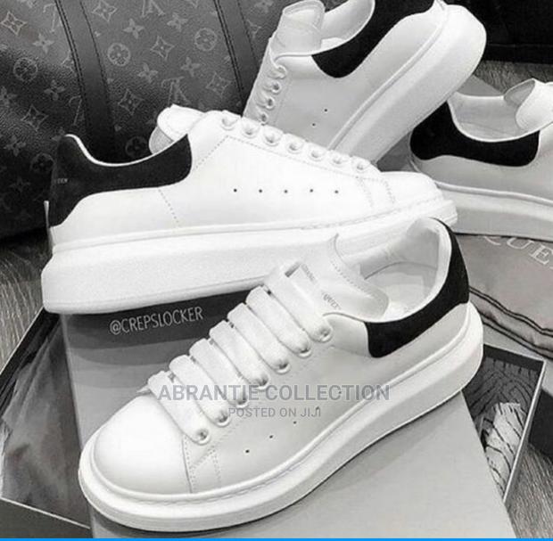 Alexander McQueen · Photo 3