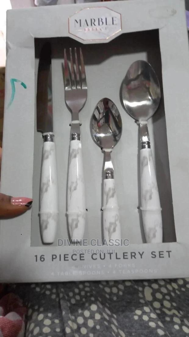 16pcs Cutlery Set · Photo 2