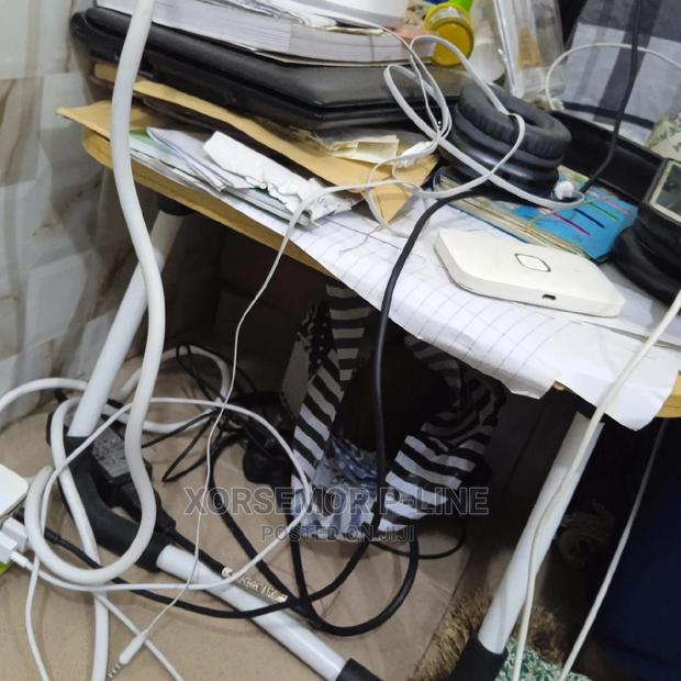 Laptop Table · Photo 4
