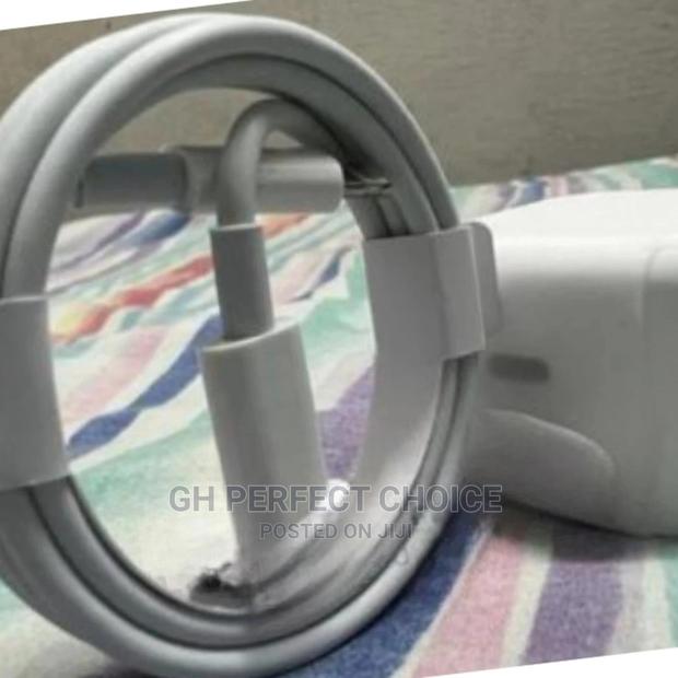 Best of Best Type C iPhone Charger · Photo 1