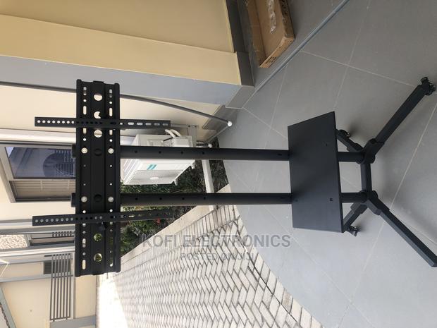 Ideal Trolley TV Stand With Bracket 32-70 · Photo 2