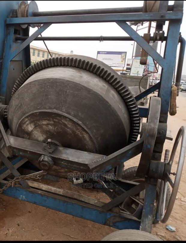 Strong Concrete Mixer · Photo 4