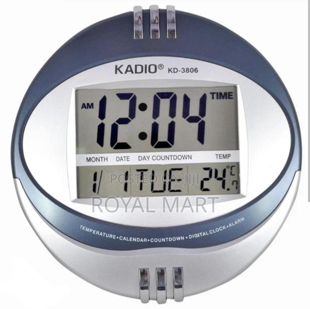 Digital Wall Clock · Photo 2