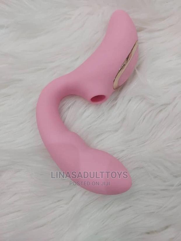 Sex Toy for Women 2 in 1 Sucking and Penetration · Photo 4
