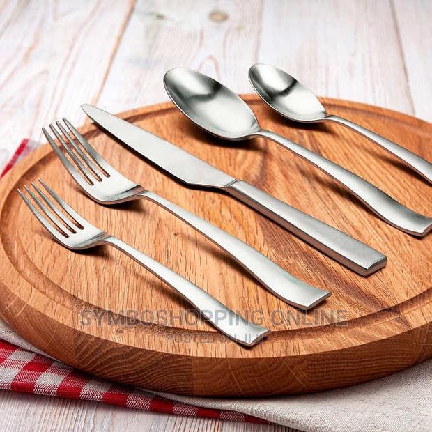 Gourmet Settings Hotel 20-Piece Flatware Set photo 3