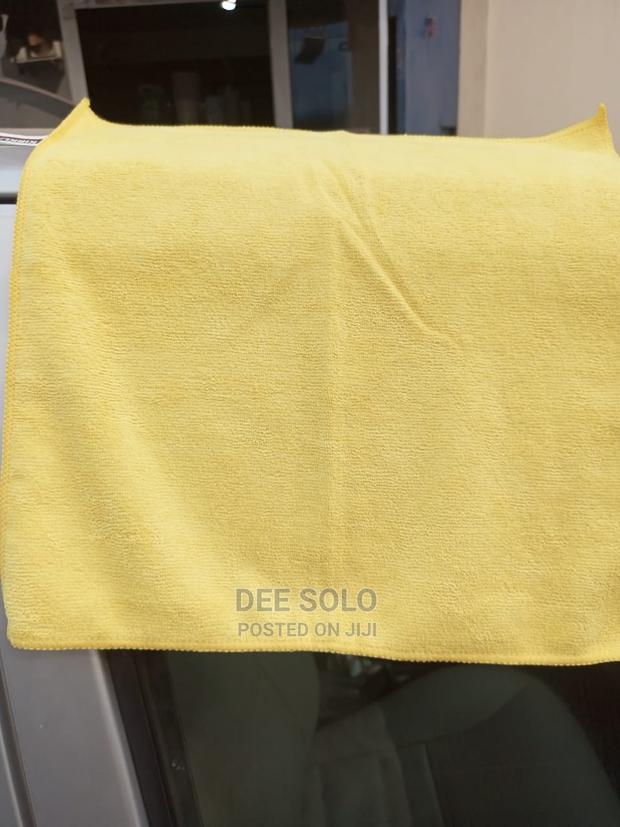 Microfiber Duster · Photo 3