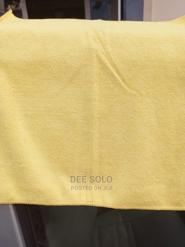 Microfiber Duster · Photo 4