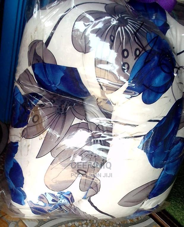 Pregnancy Pillow · Photo 2