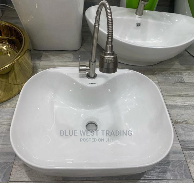 Vanity Basin or Pedicure Bowl · Photo 4