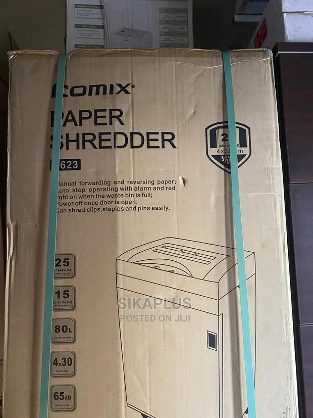 Comix Heavy Duty Paper Shredder (25 Sheets) · Photo 2