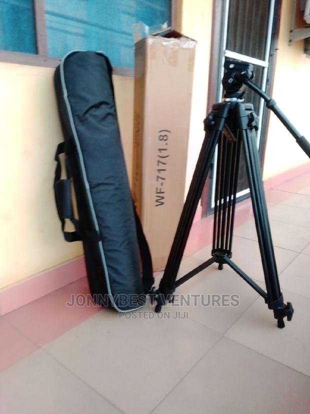 Brand New 717 Video Tripod · Photo 4