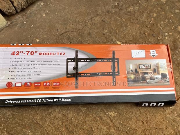 Tv Mount for 32”-70” · Photo 2