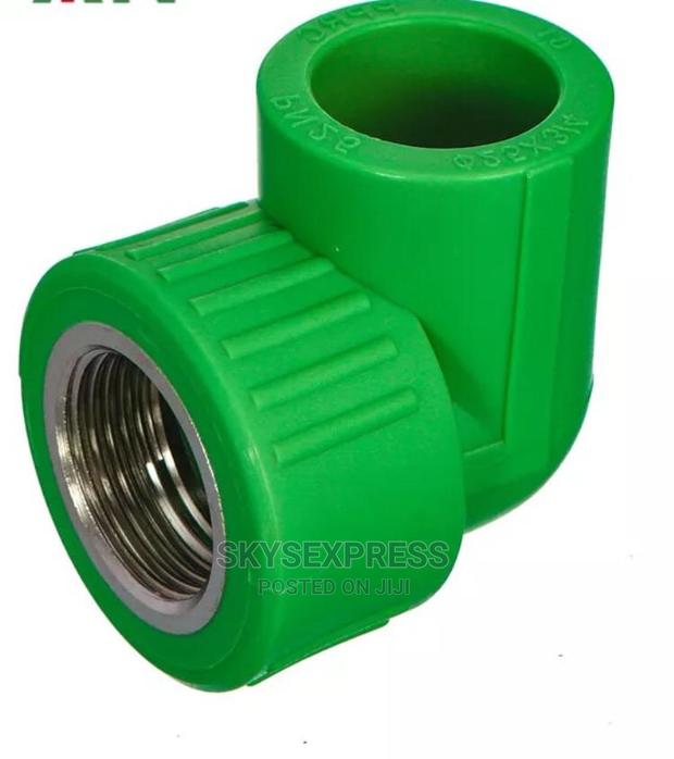 20*20 Female Elbow · Photo 4