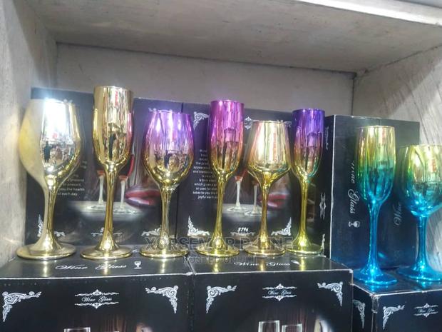 6 Wine and Champagne Cups · Photo 2