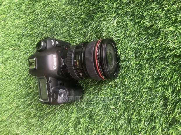 Canon EOS 5D Mark III DSLR Kit W/Canon 24-105mm F/4l IS Lens · Photo 2