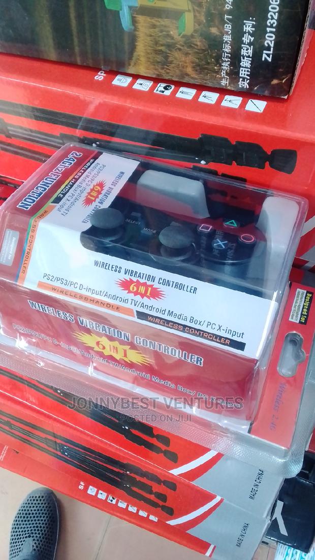 6in1 Single Wireless Game Pad · Photo 4