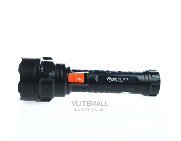 Yg-3779 Led Rechargeable Flashlight · Photo 3