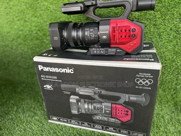 Professional Panasonic Camcorder · Photo 2