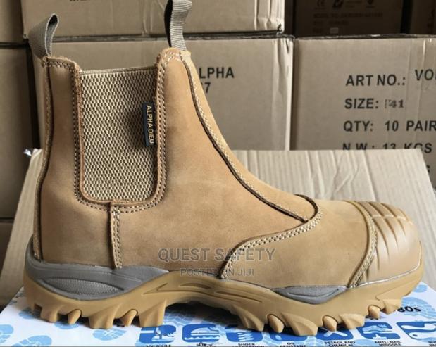 Alpha Safety Boot · Photo 3