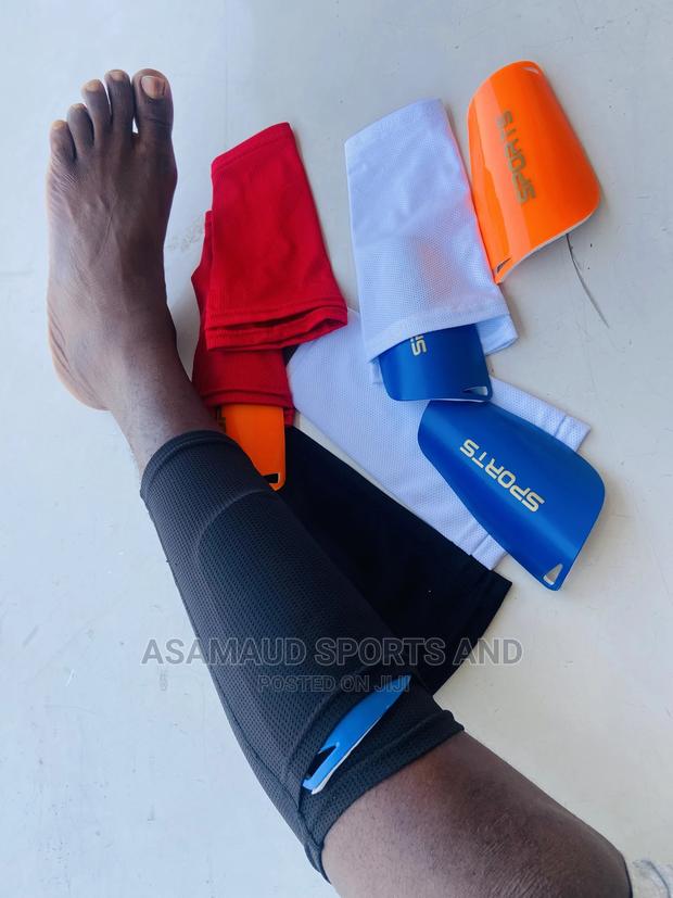 Original Shin Guard Holder at Cool Price · Photo 4