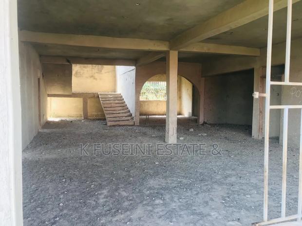 6bdrm Mansion in House For Sale At, Kumasi Metropolitan for sale photo 4
