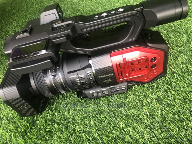New Panasonic AG-DVX200 Handheld Camcorder · Photo 4