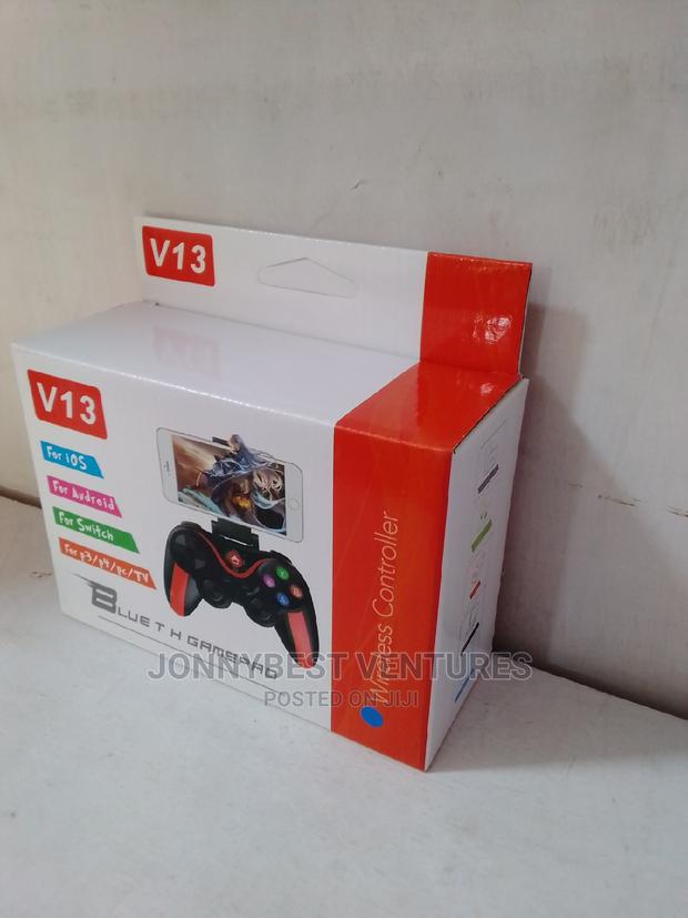 V13 Phone Game Controller Pad · Photo 4