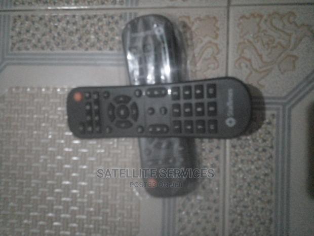 Startimes Remote photo 2