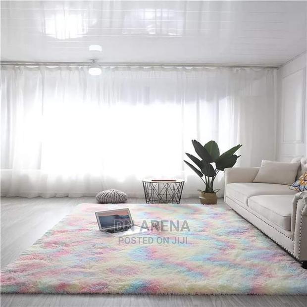 160* 230cm Faux Fur Center Rug · Photo 4