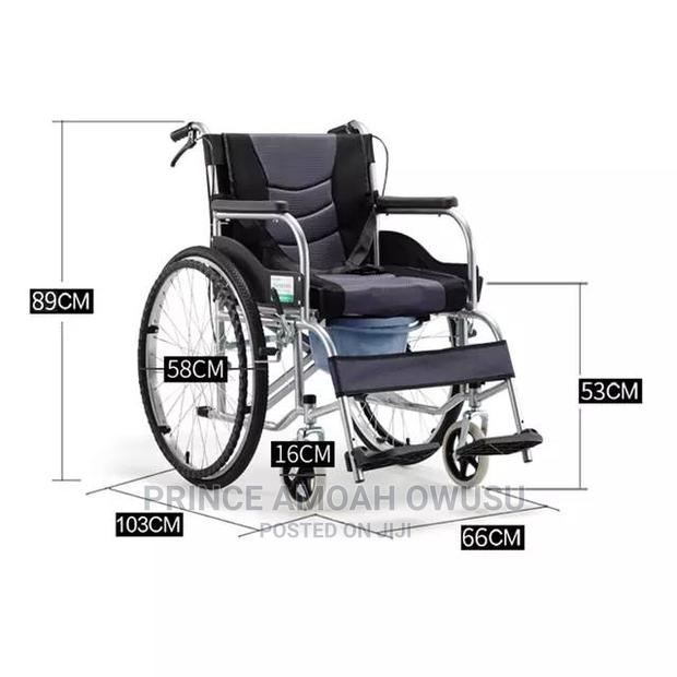 Wheel Chair With Comod · Photo 2