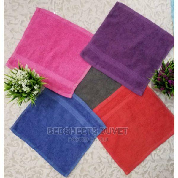 Quality Face Towels Dozen (12 Pieces) · Photo 2