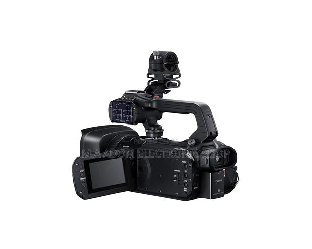 Canon UHD Professional Handheld Camcorder · Photo 2