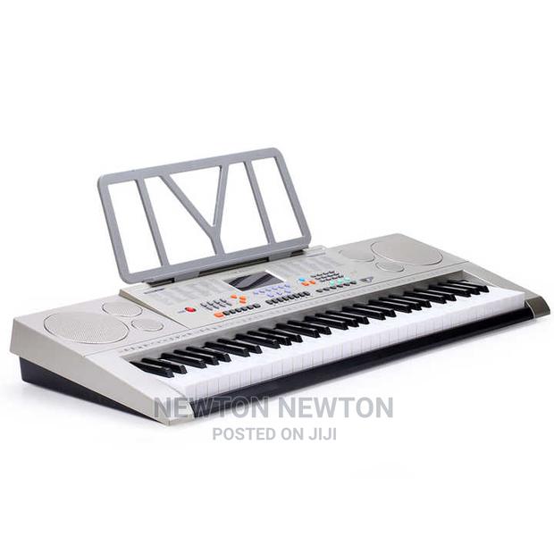 Ym-823 Piano