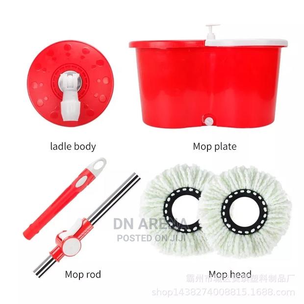 Spin Microfibers Mop With Basket · Photo 3