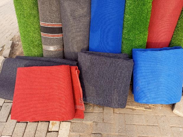 Woolen Carpet · Photo 1