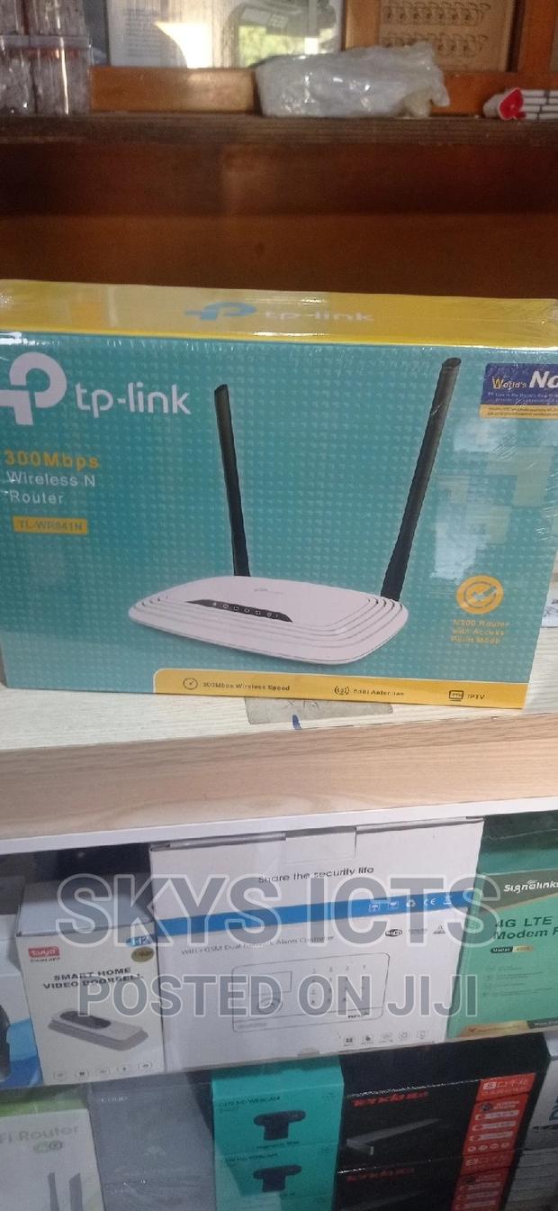 TP- Link Wireless Router (TL- WR841N) · Photo 4
