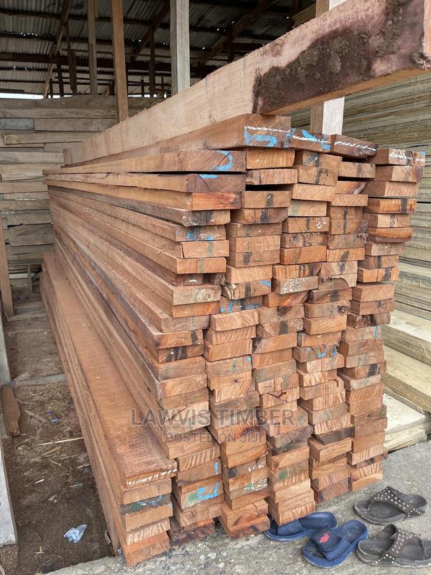 REDWOOD ( 2x6 ) , (2 X 12)