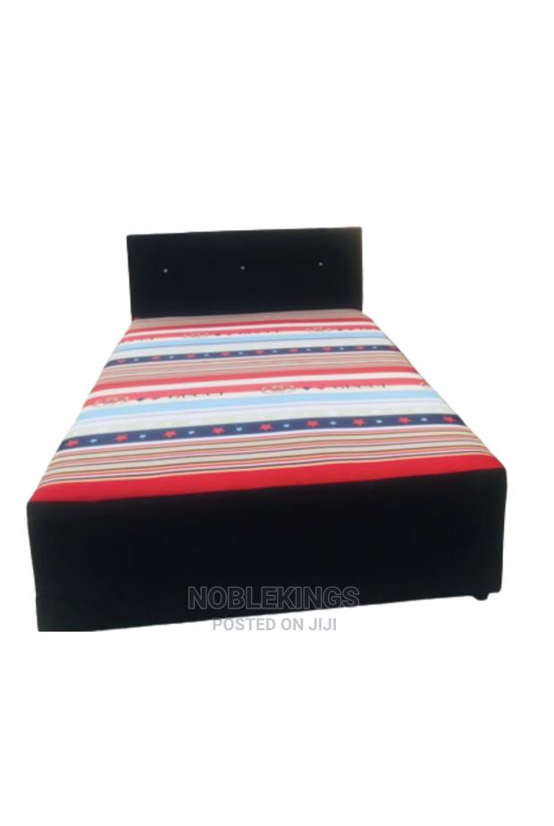 Inbuilt Double Bed With Mattress