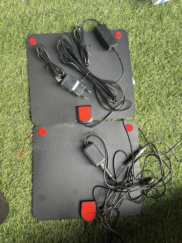 Digital Indoor Antenna With 5v Booster · Photo 2