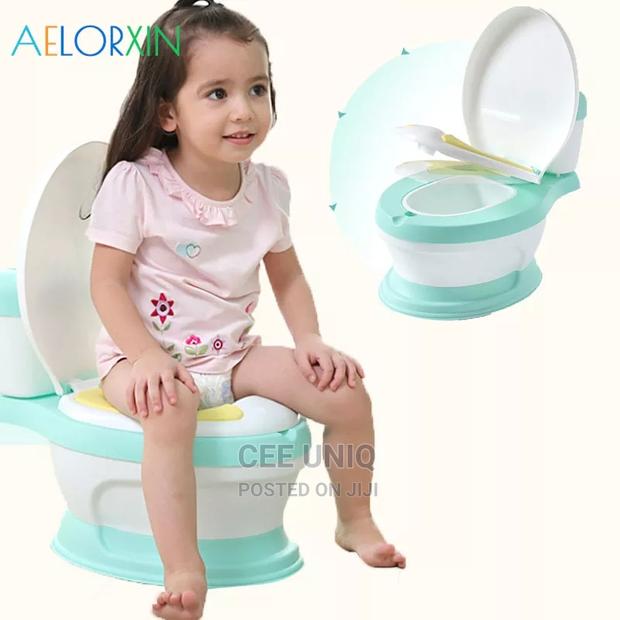 Children WC Potty Trainer · Photo 1