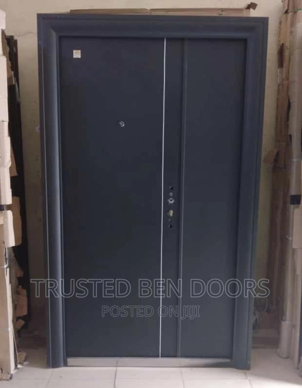 One And Half Door(Black) · Photo 2