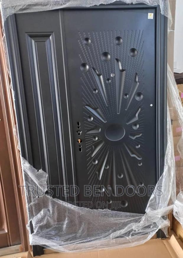 Paladin One And Half Doors [Many Colors/Design] · Photo 2