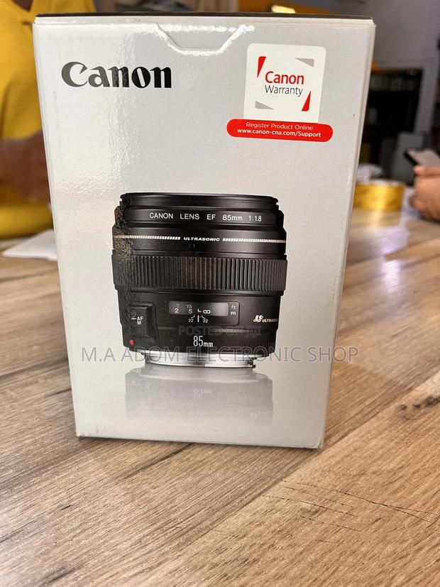 Canon Ef 85mm USM Lens · Photo 4