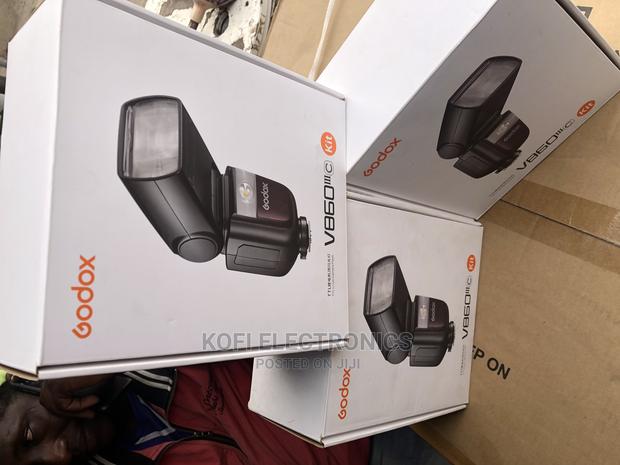 In Box Godox VING V860IIS TTL Li-Ion Flash With Xpro TTL · Photo 2