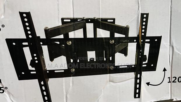 Adjustable Bracket for Tvs Between 32inch 70inch · Photo 2