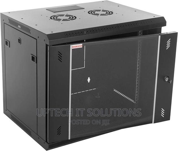 4u Wall Mounted Rack · Photo 2