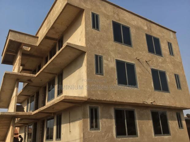 Aluminium Sliding Windows photo 3