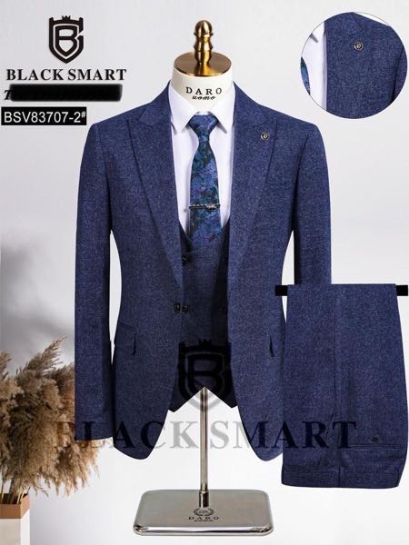 Men’S Top and Down in Different Colors