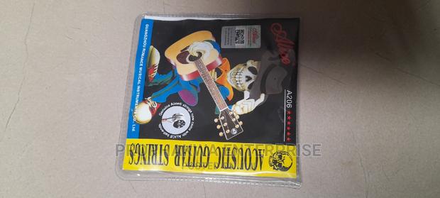 Acoustic Guitar Strings · Photo 3