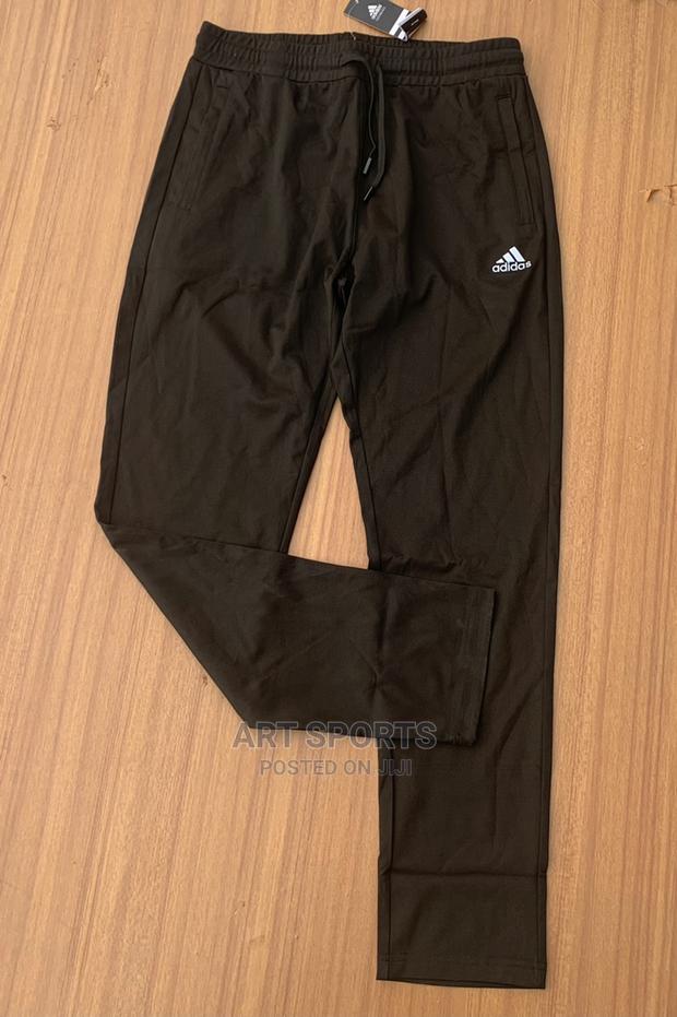 Adidas Joggers · Photo 3